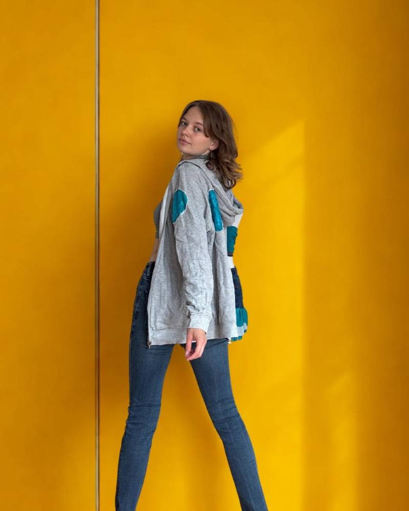 Azura | Upcycled Strickjacke Mit Spitzenelementen L Azura | Upcycled Strickjacke Mit Spitzenelementen L von Baczkofied