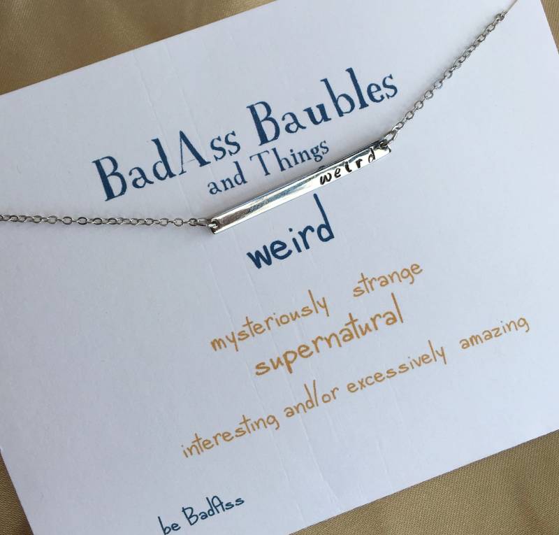 Weird Bar Halskette Handgestempelter Versilberter Schmuck Weird Bar Halskette Handgestempelter Versilberter Schmuck von BadAssBaubles