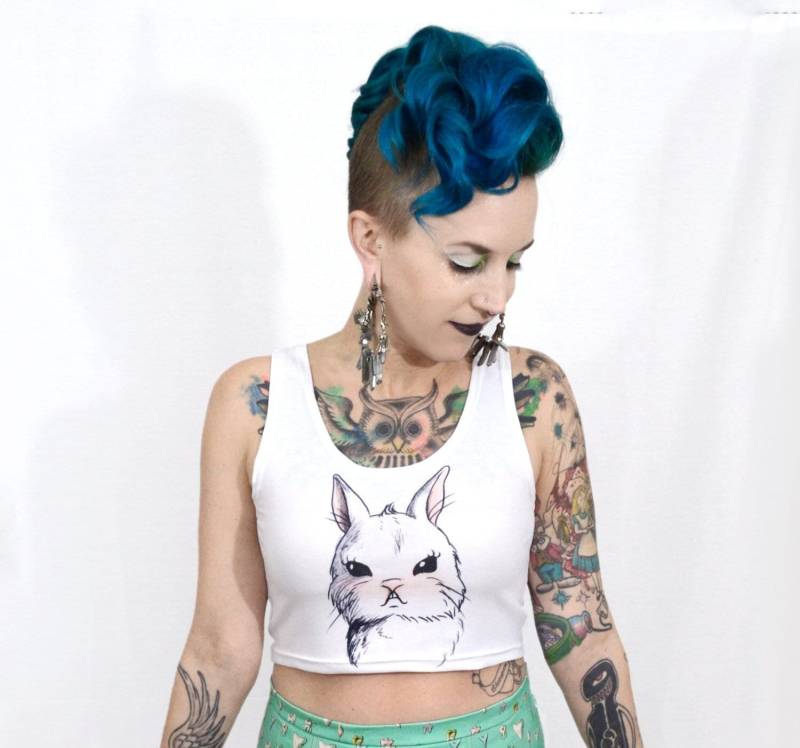 Crop Top Mit Bad Bunny Logo von BadBunnyShop