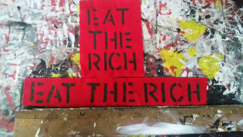 Eat The Rich Aufnäher Anarchy Anarchist Handbemalt Roter Stoff Punk Kruste Folk Eat The Rich Aufnäher Anarchy Anarchist Handbemalt Roter Stoff Punk Kruste Folk von BadHippieMotorCLO