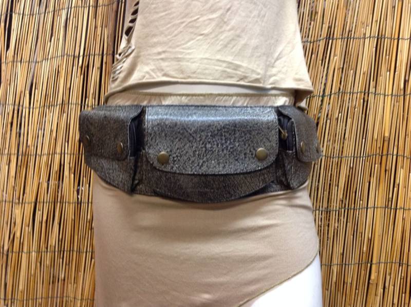 Gürteltasche, Umhängetasche, Hüfttasche, Reisetasche, Ledertasche/Rostfarbe Verstellbarer Riemen Handgefertigt Unisex von BadMilkBags