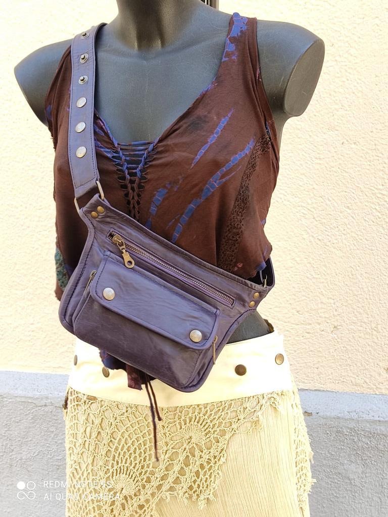 San Diego Hüfttasche Bauchtasche Reisetasche Ledertasche/Lila Verstellbarer Riemen Handgefertigt Unisex von BadMilkBags