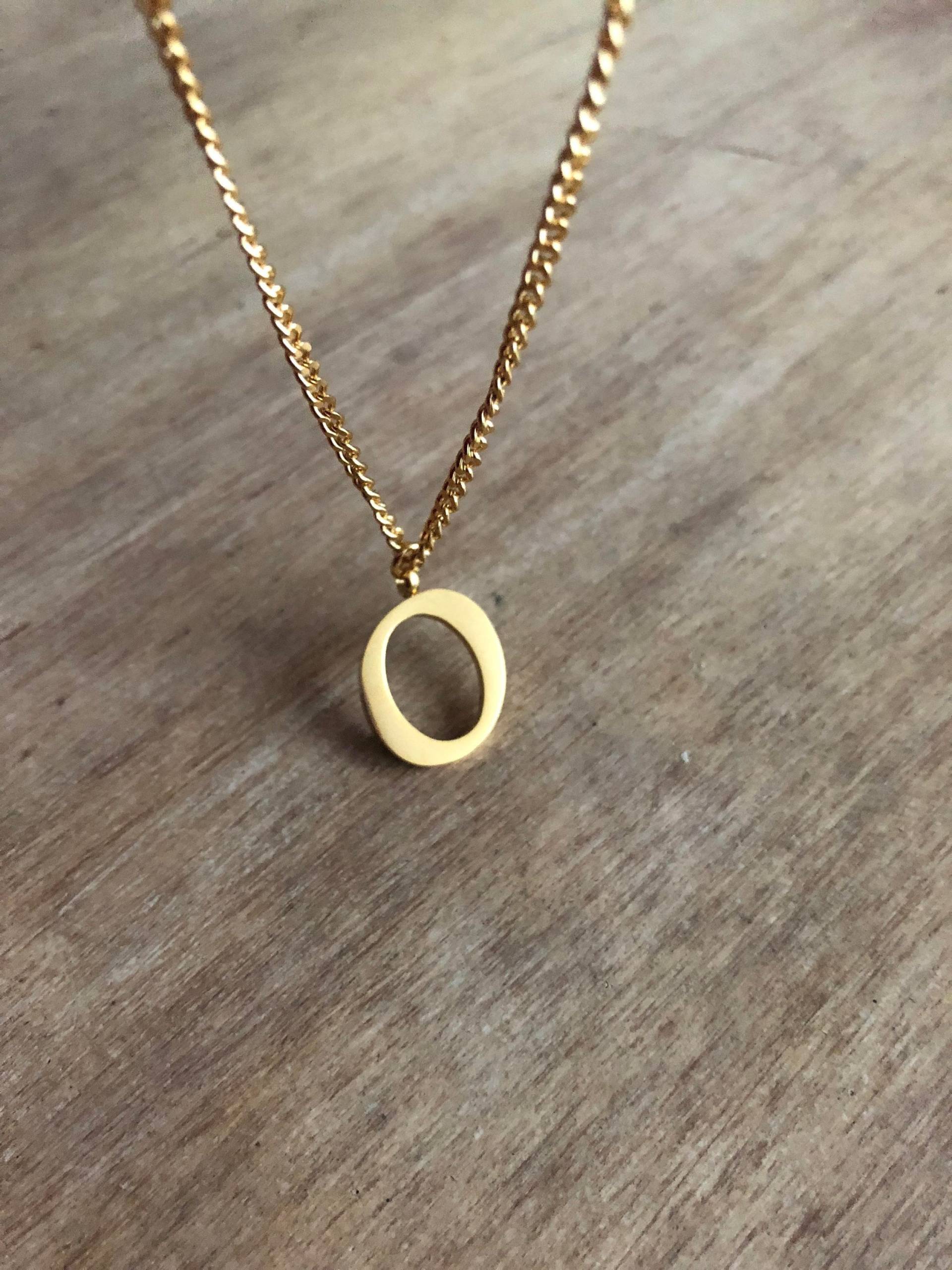 Gold Monogramm Halskette, Buchstabe O, Namenskette, Buchstabenkette, Perlenkette, Geschenk Für Sie, Freundschaftskette, Initial von BadassjewelryToronto