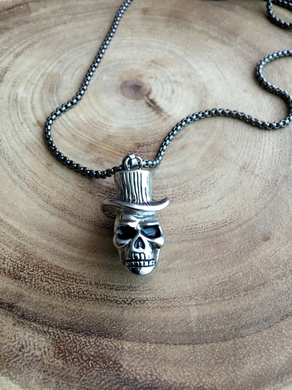 Schädel Halskette, Menschliche Herren Schmuck, Piraten Memento Mori, Biker Gothic von BadassjewelryToronto