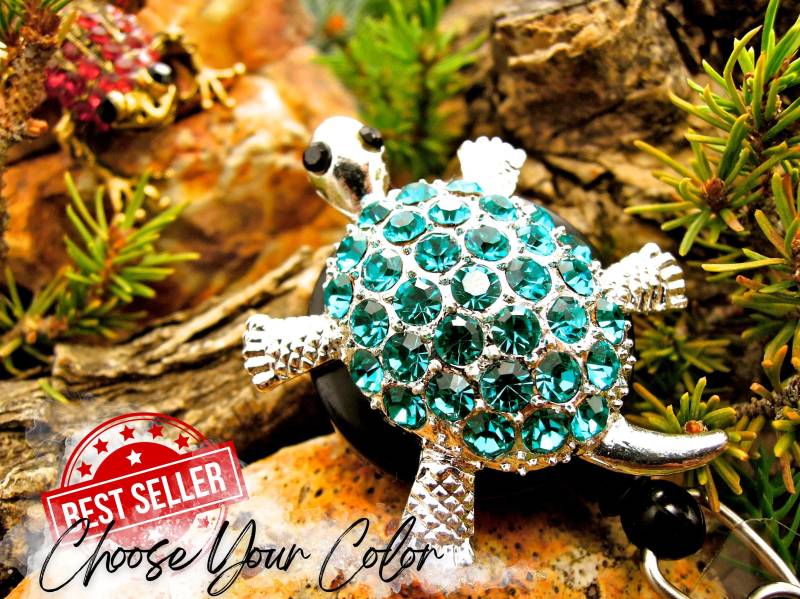 Badge Halter Schildkröte, Versenkbare Abzeichen Rolle, Ob Krankenschwester Einziehbare Id-Badge Clip, Versenkbarer Badge-Halter, Geschenk, Id-Halter Badge Halter Schildkröte, Versenkbare Abzeichen Rolle, Ob Krankenschwester Einziehbare Id-Badge Clip, Versenkbarer Badge-Halter, Geschenk, Id-Halter von BadgeAlleybyGerAnne