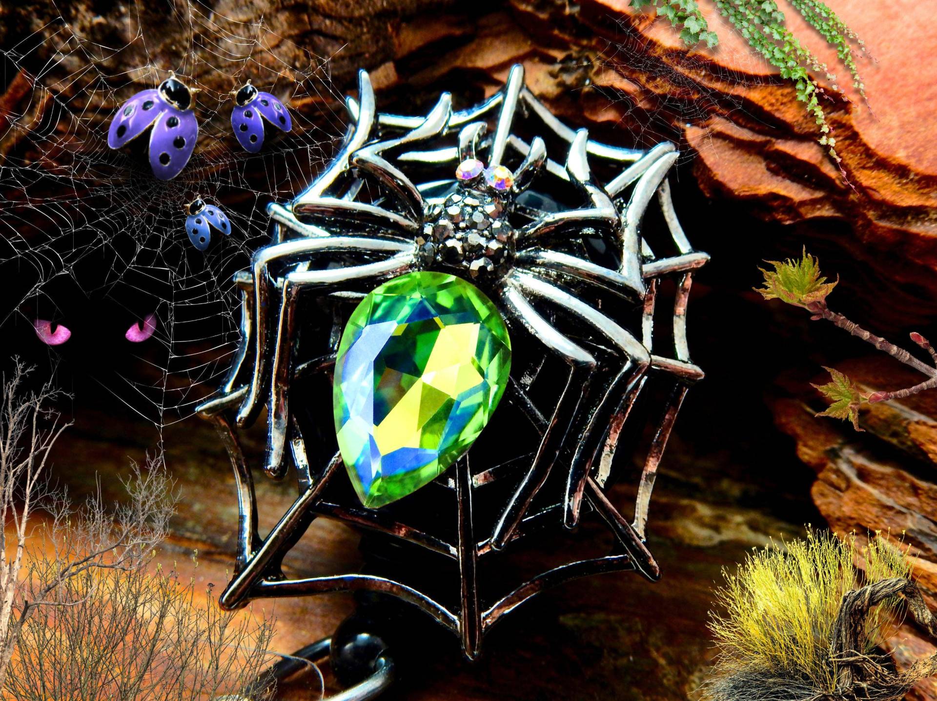 Bling Spider Clip - Einziehbarer Ausweishalter Aus Strass Für Krankenschwestern & Pflegekräfte von BadgeAlleybyGerAnne