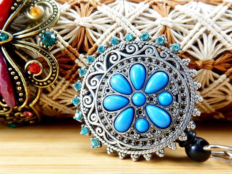 Boho Badge Halter, Versenkbare Reel, Rn Krankenschwester Geschenkideen, Id Geschenke Für Krankenschwester, Clip von BadgeAlleybyGerAnne