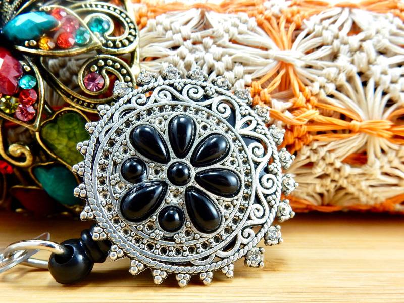 Boho Style Badge Clip Einziehbare Reel Krankenschwester Geschenk Für Krankenschwestern Id Halter Rn von BadgeAlleybyGerAnne