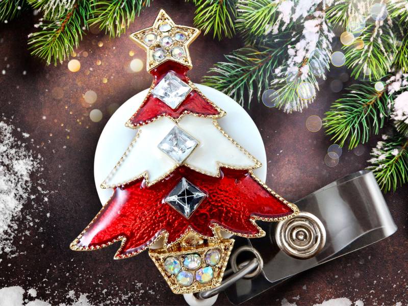 Frosted Weihnachtsbaum Badge Reel - Strass Versenkbarer Ausweishalter, Geschenk Für Doktor von BadgeAlleybyGerAnne