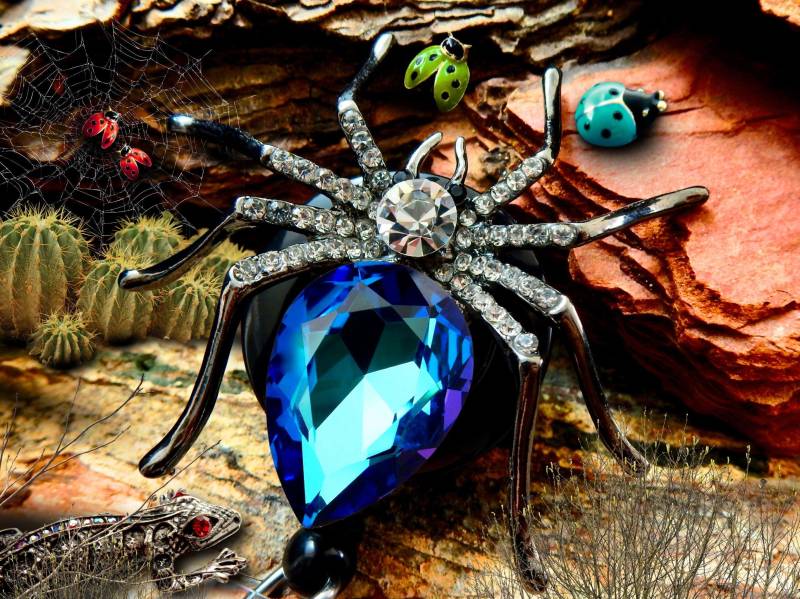 Halloween Spinne Badge Clip - Funkelnder Einziehbarer Ausweishalter Für Krankenschwestern & Pflegekräfte von BadgeAlleybyGerAnne