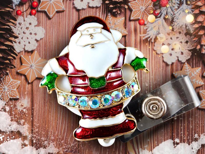 Santa Badge Reel - Weihnachten Einziehbarer Ausweishalter, Urlaub Clip Für Krankenschwestern von BadgeAlleybyGerAnne