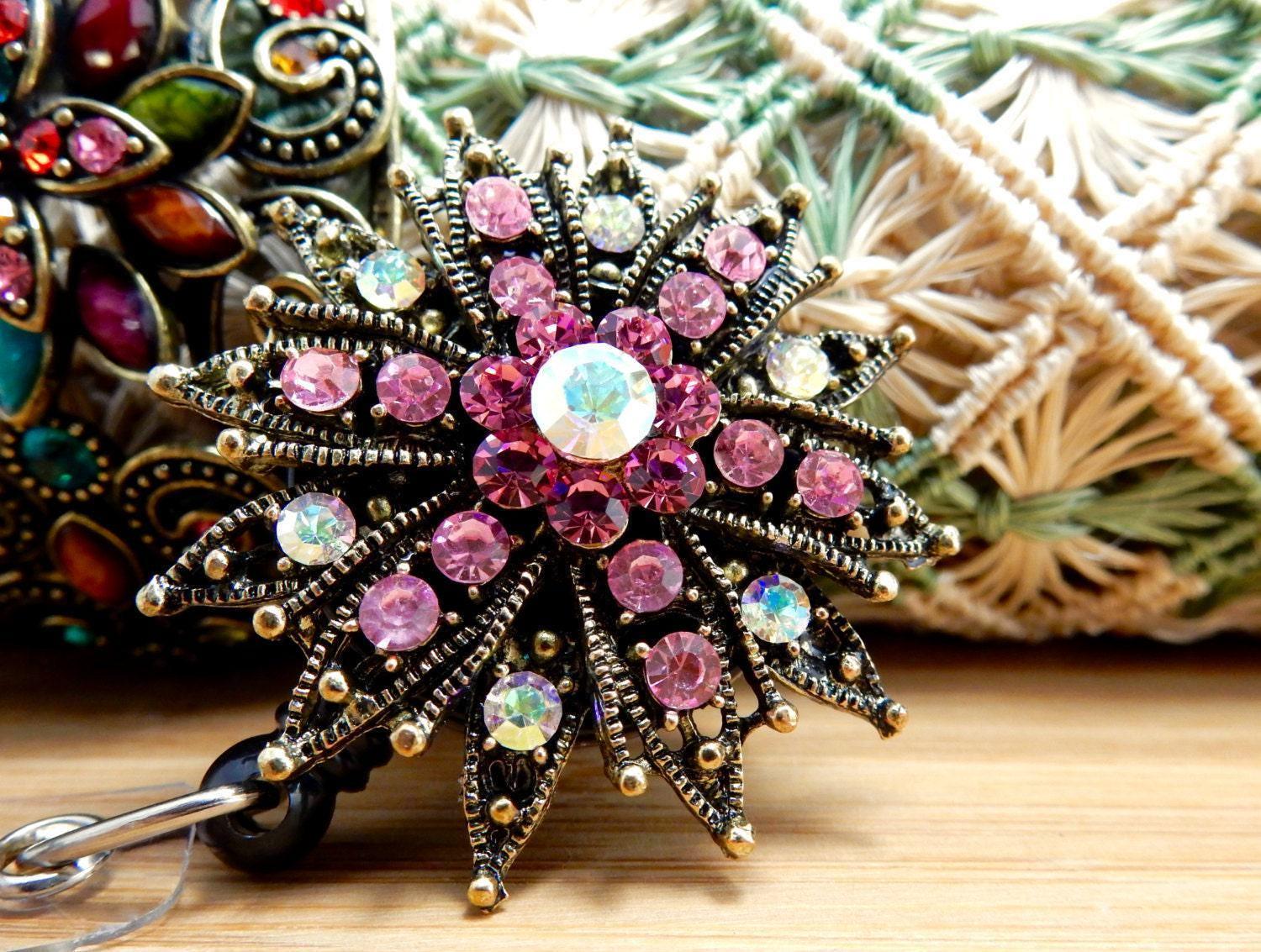 Schneeflocken Abzeichen Spule, Weihnachten Halter, Clip, Doktor Weihnachtsgeschenk, Krankenschwester Zubehör Für von BadgeAlleybyGerAnne