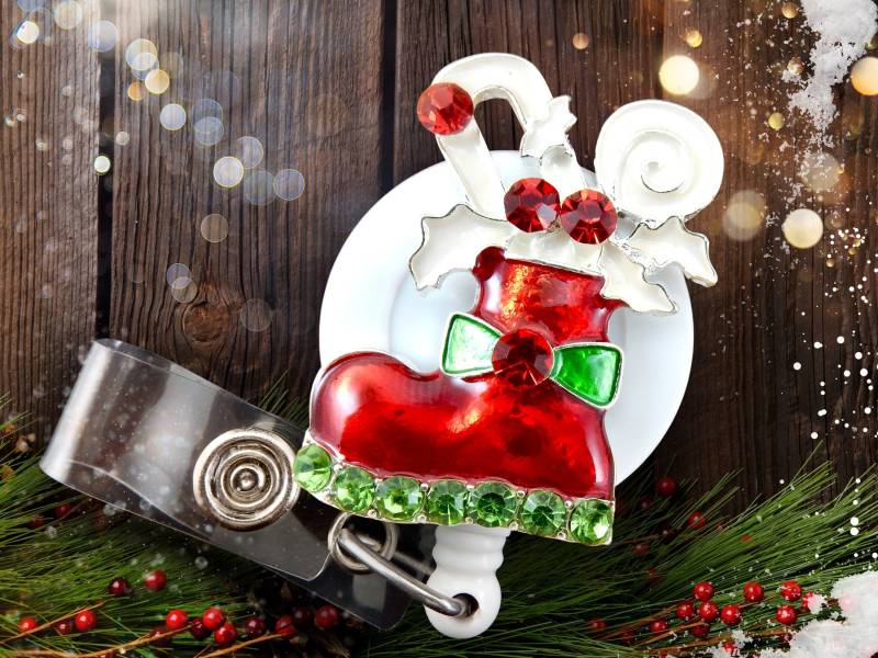 Weihnachten Abzeichen Reel - Santa's Boot Clip, Strass Einziehbarer Ausweishalter von BadgeAlleybyGerAnne