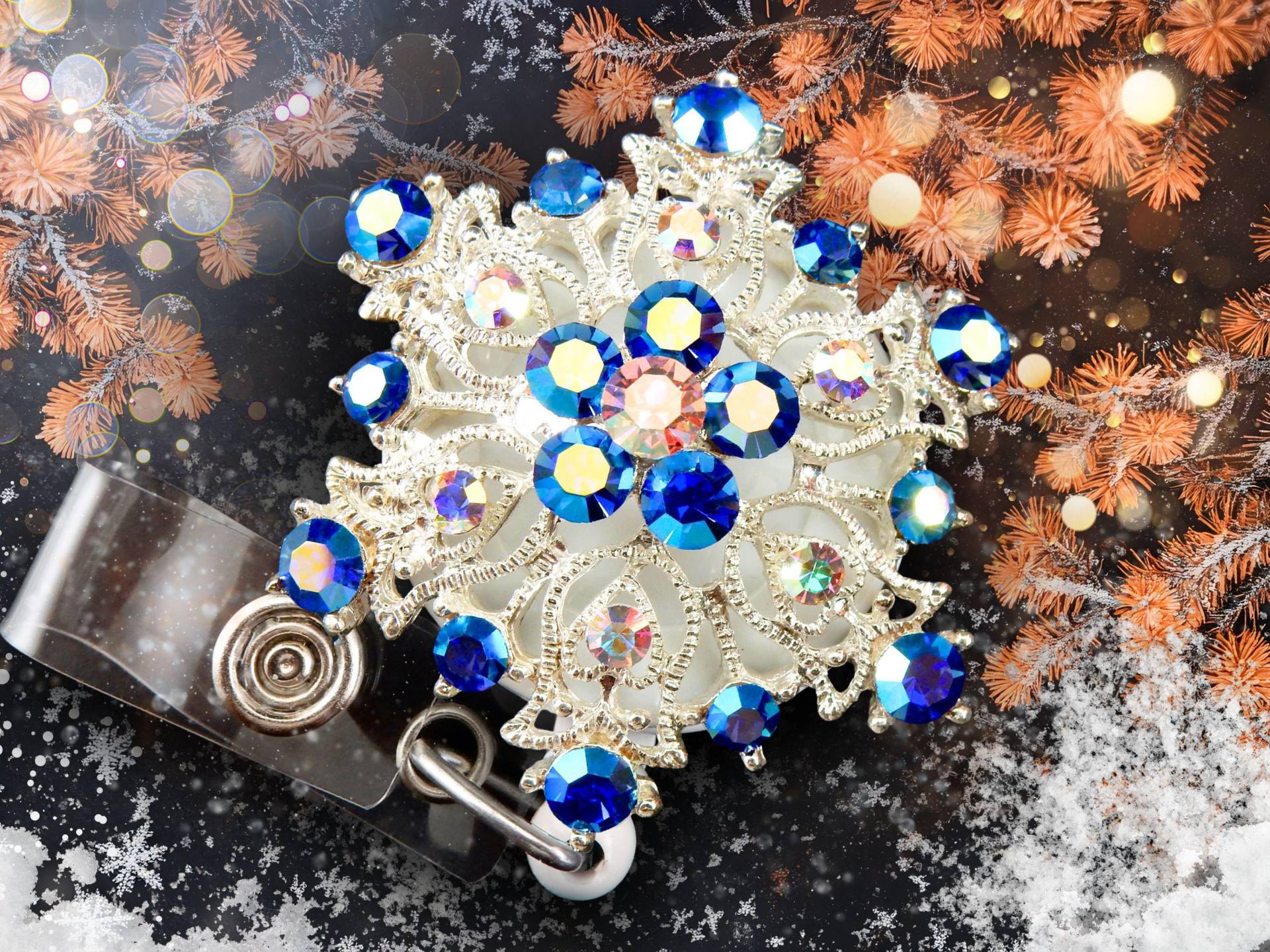 Weihnachten Ausweisrolle Nursing - Schneeflocke Strass Einziehbarer Ausweishalter Für Büroangestellte von BadgeAlleybyGerAnne