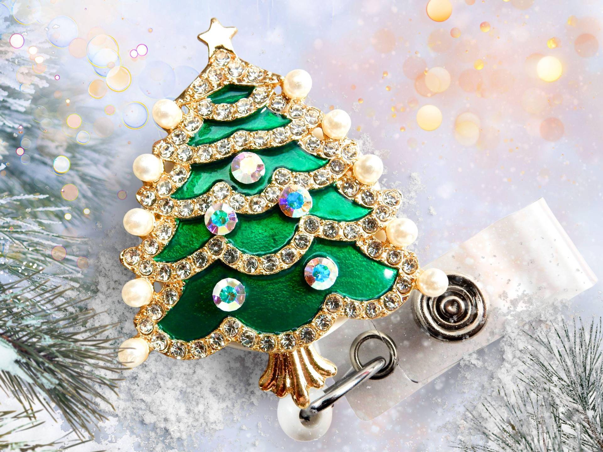 Weihnachten Namensschild Reel - Weihnachtsbaum Strass Versenkbarer Ausweishalter Für Krankenschwester von BadgeAlleybyGerAnne