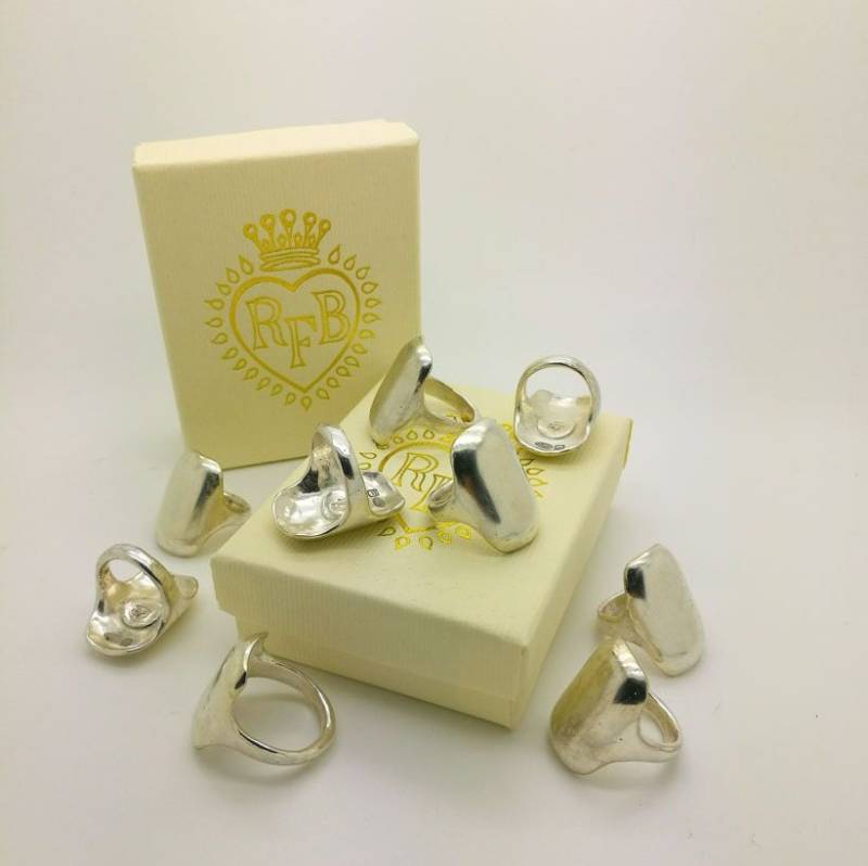 sterling Silber Kartusche Siegelring sterling Silber Kartusche Siegelring von BadgerandAlfred