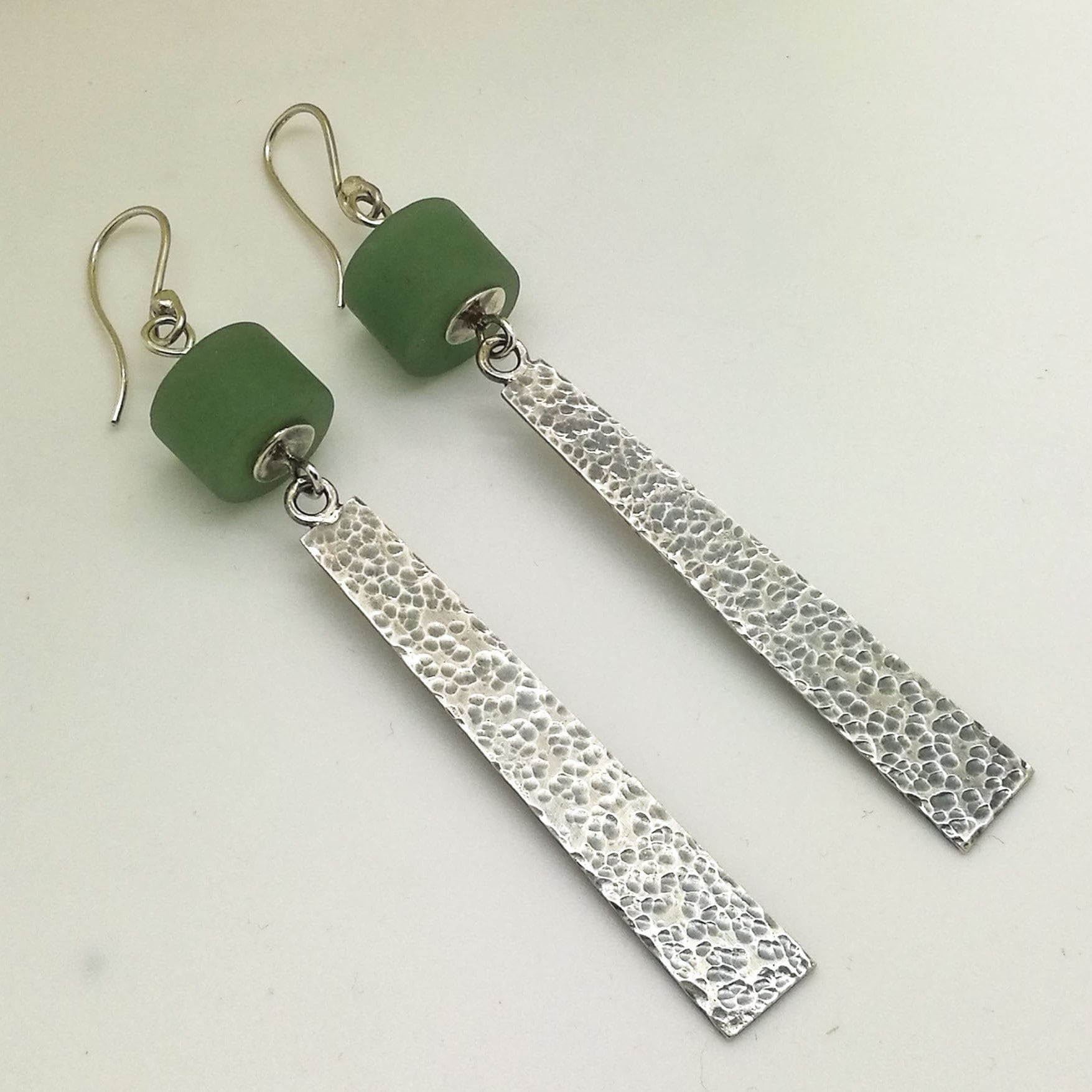 sterling Silber Und Aventurin Ohrringe von BadgerandAlfred