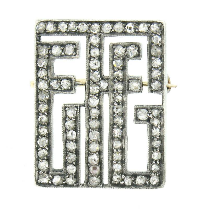 Antik Silber & 18K Gelbgold 1.17Ctw Alträusser Schliff Pave Set Diamant Rechteckig Offene Arbeit Pin Brosche in Ausgezeichnetem Zustand von BadisJewelers