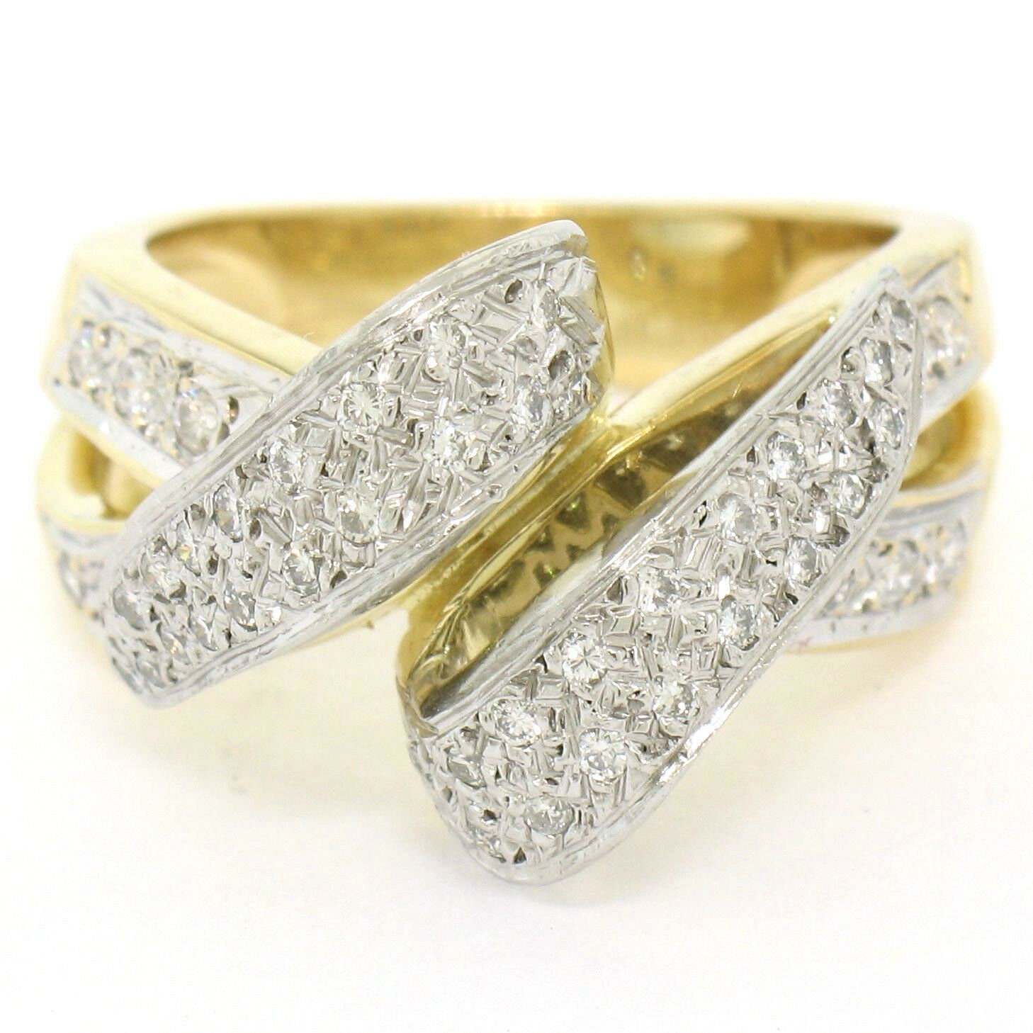 Estate 18K Gelbgold & Platin .46Ctw Runde Brillant Geschnitten Pavé Set Diamond Open Swirl Statement Cocktail Ring in Ausgezeichnetem Zustand von BadisJewelers