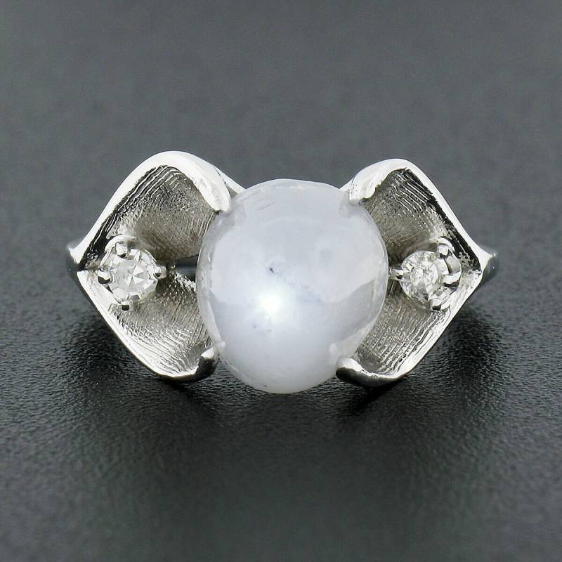 Vintage 14K Weißgold Zinken Set Hellgrau Stern Saphir Mit Altschliff Diamant Dual Finish Statement Cocktail Ring in Ausgezeichnetem Zustand von BadisJewelers