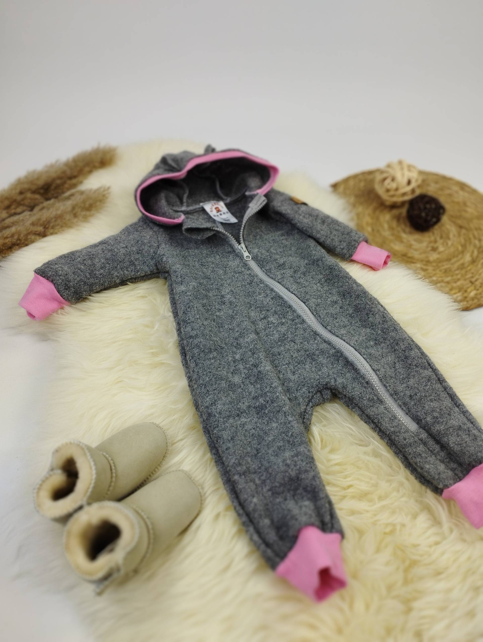 Walkoverall Gr. 74 Hellgrau Artikelnr. 0007 von BaerundBaerinShop