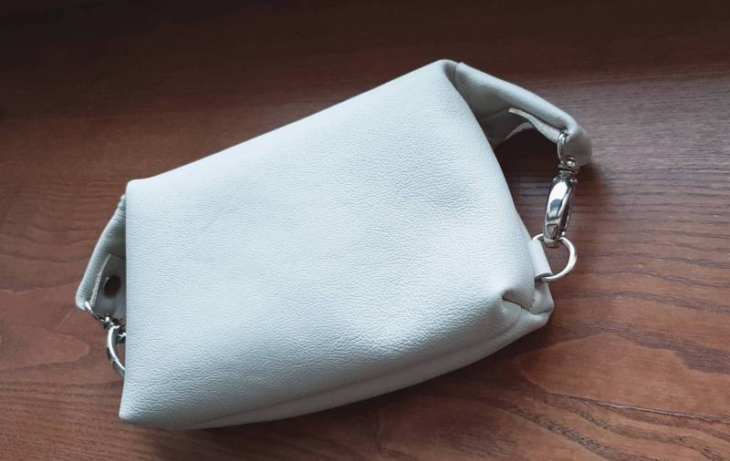 Beige Leder Kosmetiktasche von Baggagehouse