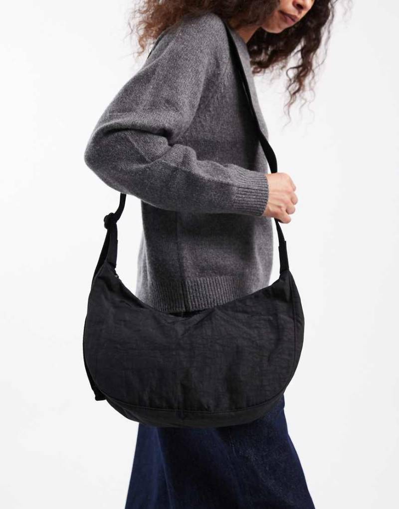 Baggu - Mittelgroße, halbmondförmige Umhängetasche aus Nylon in Schwarz von Baggu