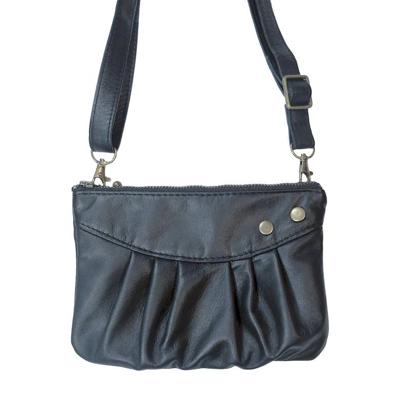 3-In-1-Multifunktionstasche. Schwarze Rindsledertasche Mit Bronzefarbenen Nieten. Am Ganzen Körper, An Der Schulter, Taille Oder in Hand Getragen 3-In-1-Multifunktionstasche. Schwarze Rindsledertasche Mit Bronzefarbenen Nieten. Am Ganzen Körper, An Der Schulter, Taille Oder in Hand Getragen von BagsByLoli