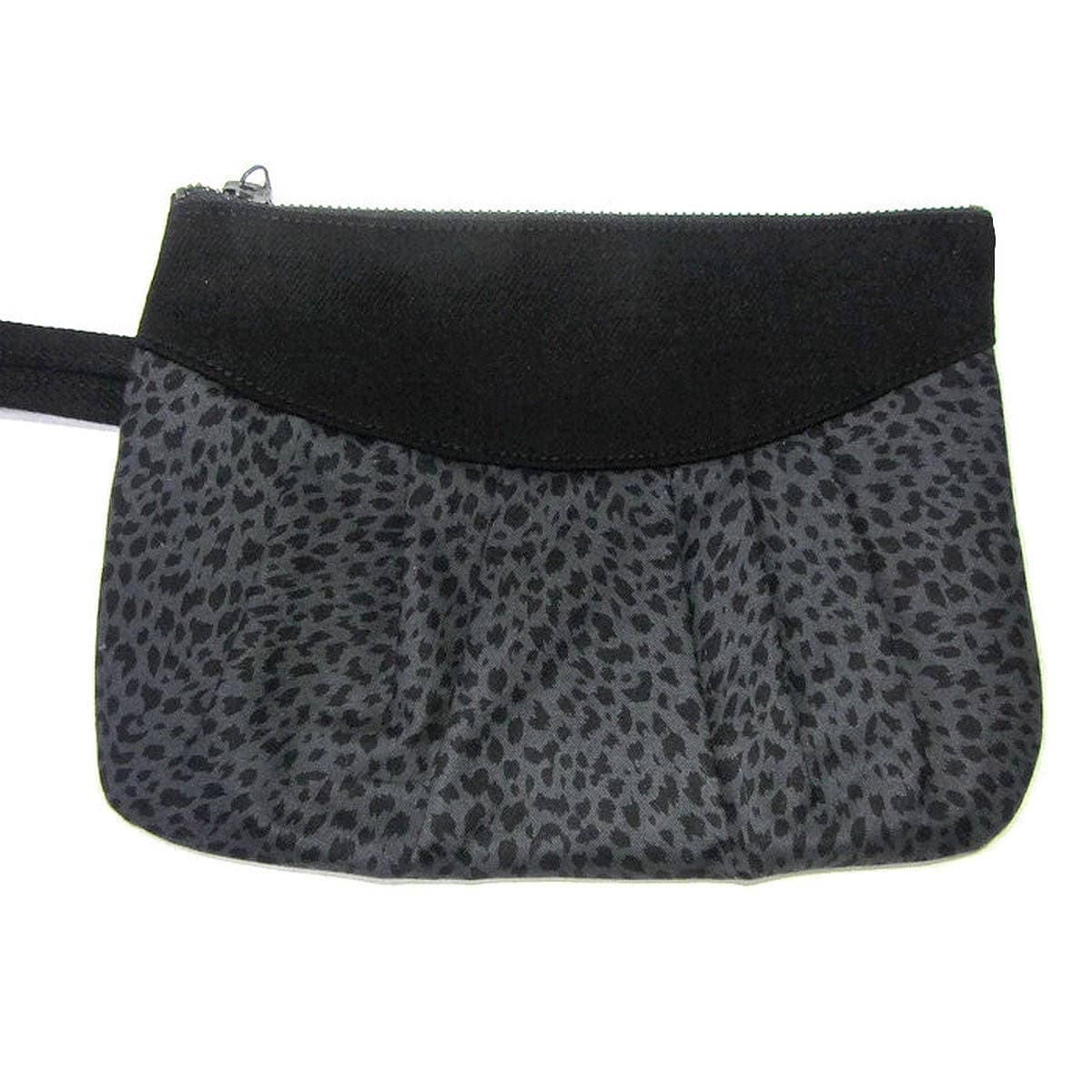 Schwarze Und Graue Tasche Leopard Von Loli. - Doppelt. in Zwei Abschnitte Unterteilt. Make-Up-Cover. Handtasche Für Partys. Tiergedruckt Schwarze Und Graue Tasche Leopard Von Loli. - Doppelt. in Zwei Abschnitte Unterteilt. Make-Up-Cover. Handtasche Für Partys. Tiergedruckt von BagsByLoli