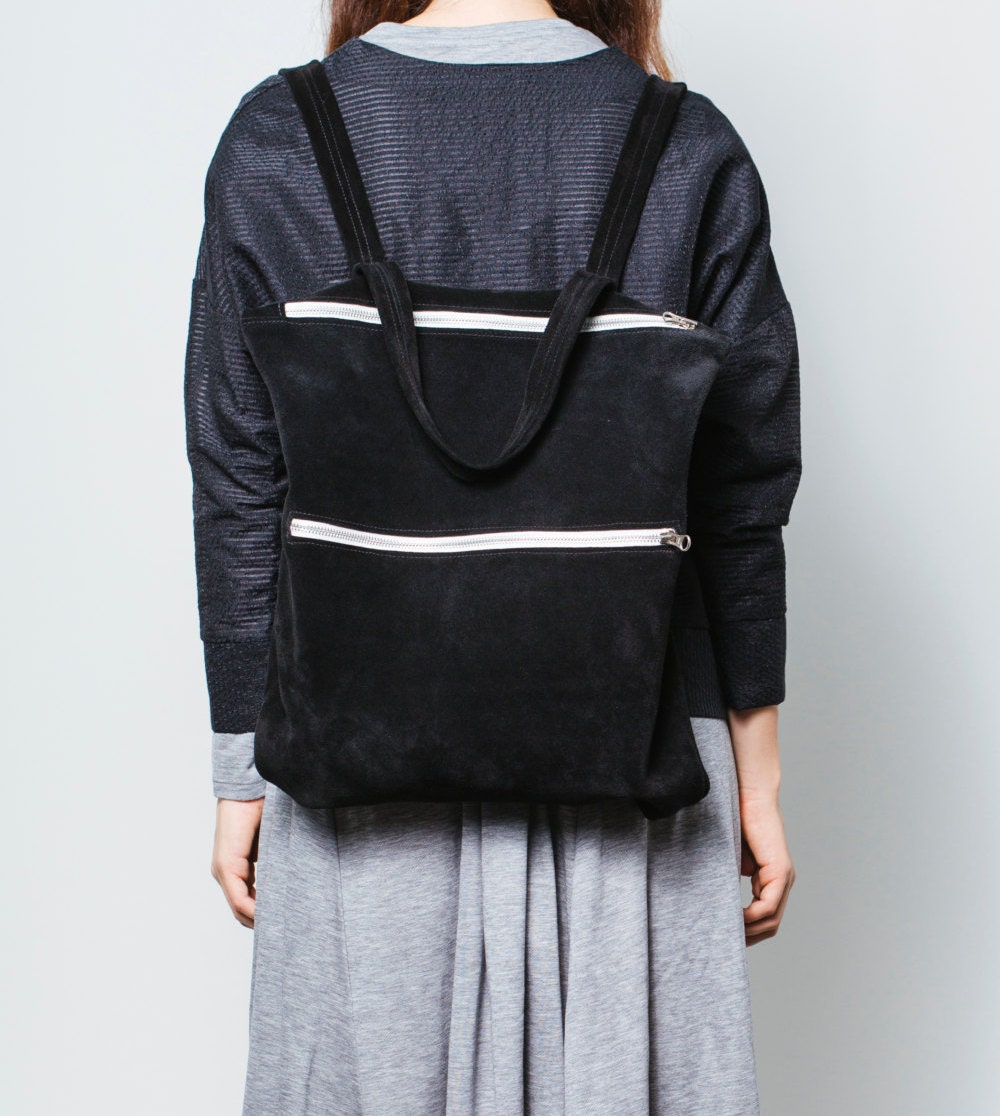 Großer Schwarzer Wildlederrucksack, Schwarze Hipster-Wildledertasche, Große Ledertasche, Reißverschluss Aus Schwarzem Lederrucksack von BagsByPancha