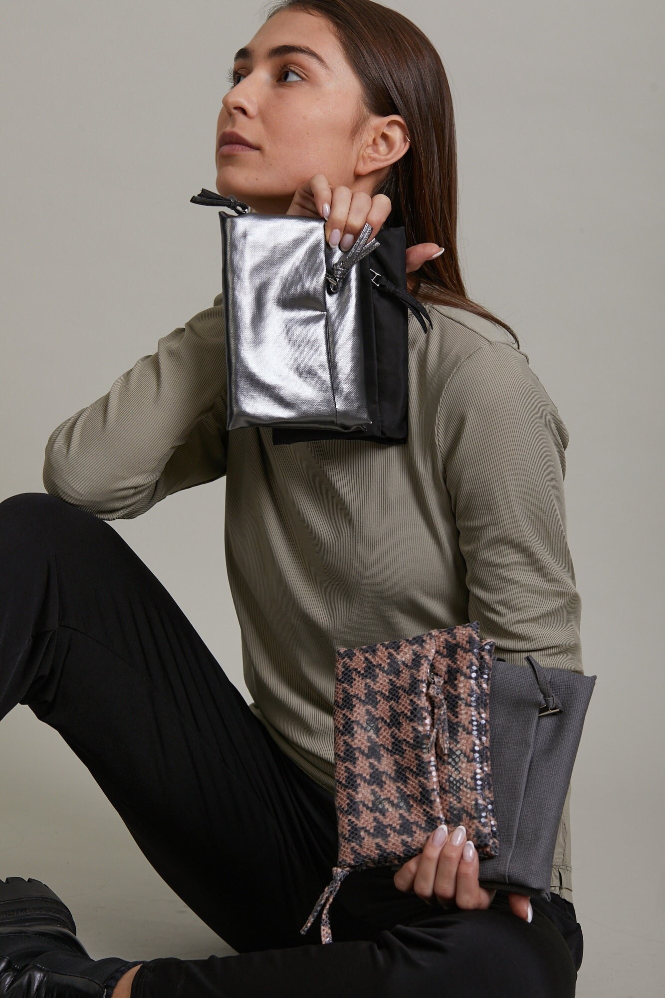 Vegan Metall Reißverschluss Brieftasche, Silber Geld Frauen Geldbörse Slots Münzen Brieftasche von BagsByPancha