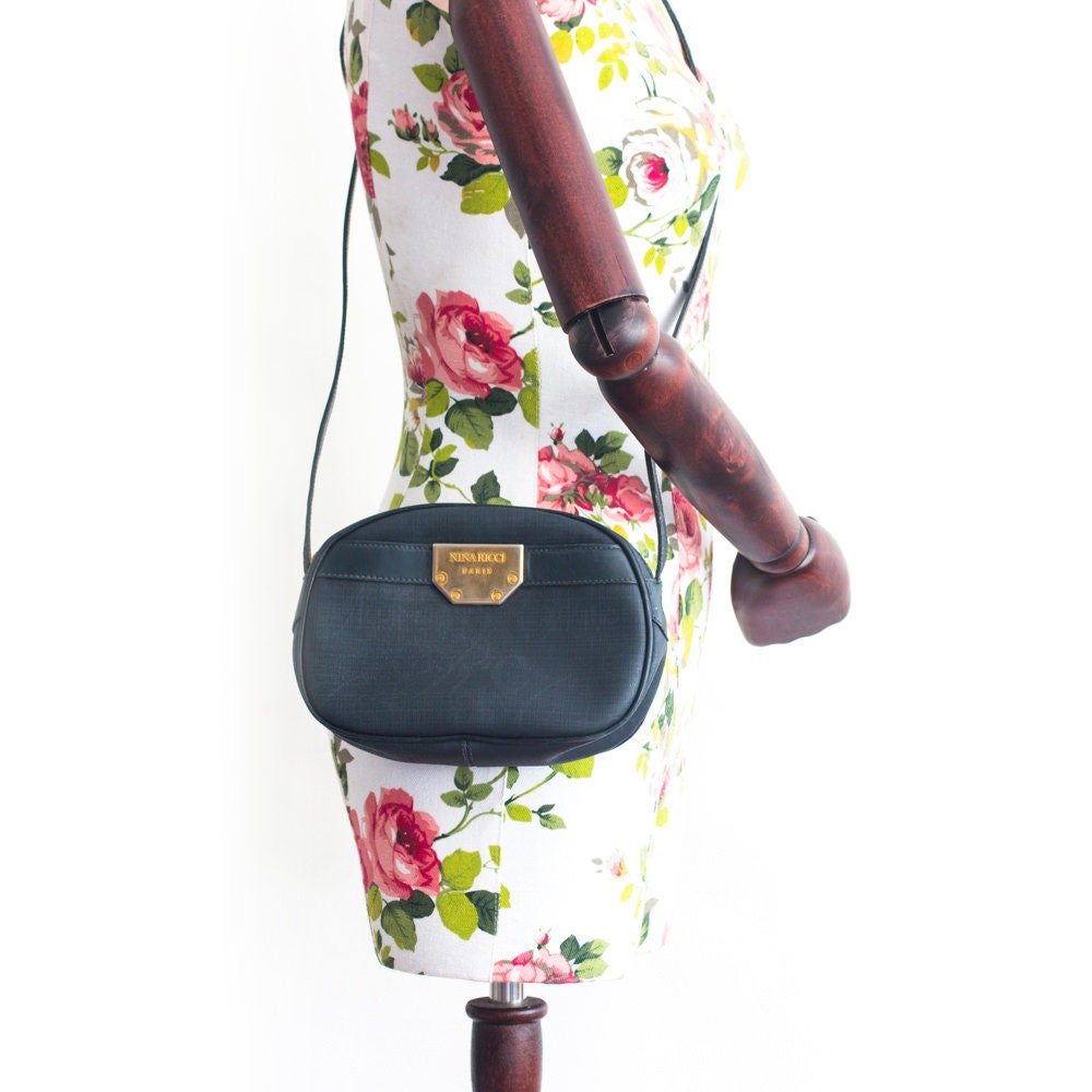 Umhängetasche Im Vintage-stil Von Nina Ricci Umhängetasche Im Vintage-stil Von Nina Ricci von BagsTalk
