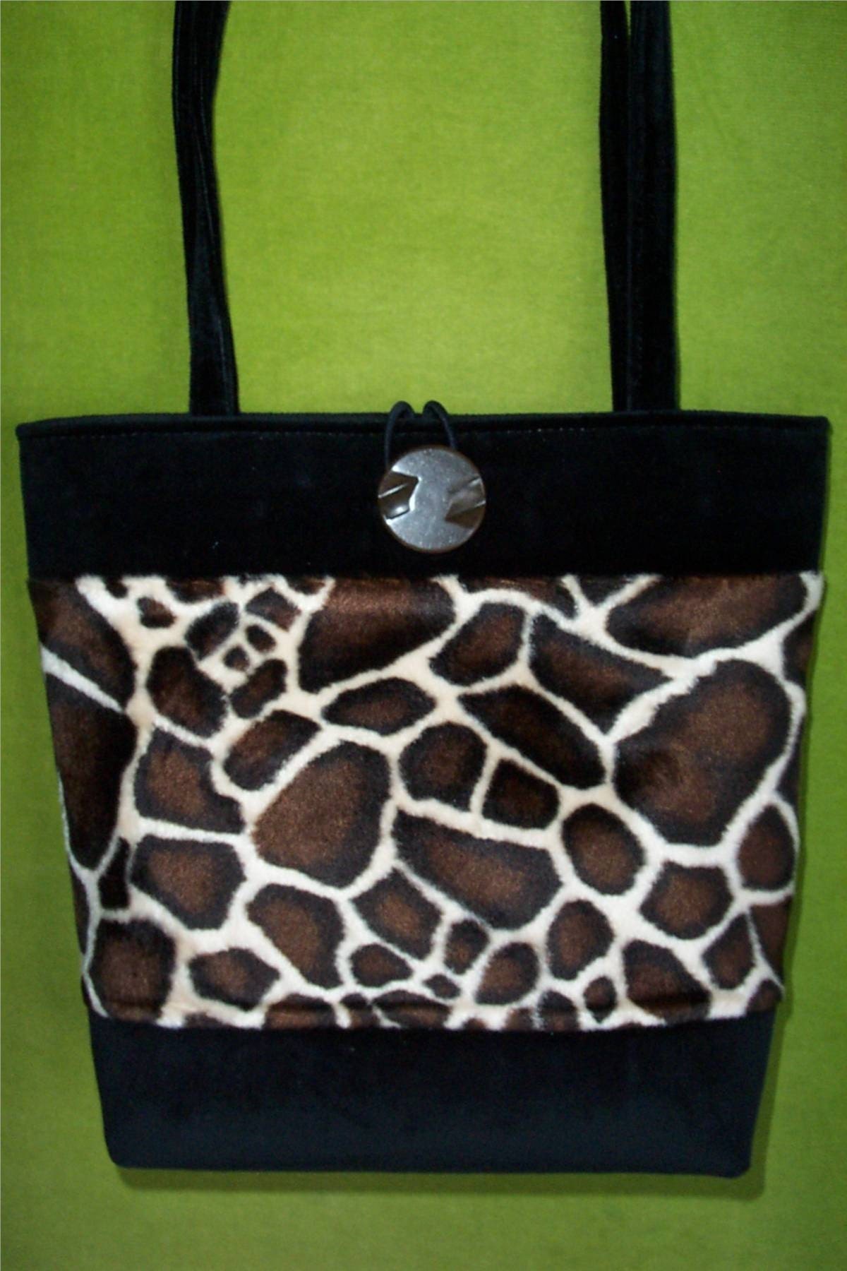 Giraffen Print Tasche Aus Kunstpelz Giraffen Print Tasche Aus Kunstpelz von BagsbyPattio