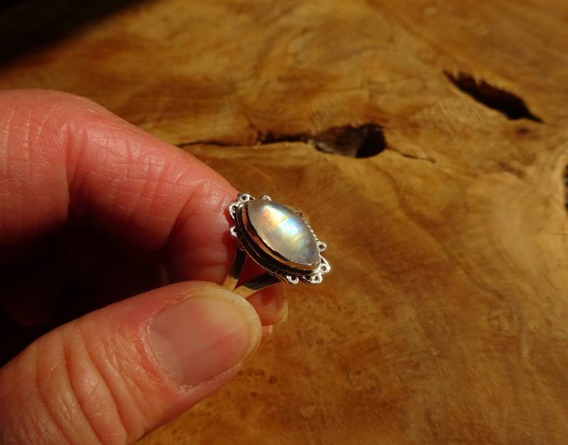 Blauer Mondsteinring Aus Massivem 925Er-Mittel, Naturstein, Verstellbarer Ring in Einheitsgröße, Einzelstück Zur Auswahl Blauer Mondsteinring Aus Massivem 925Er-Mittel, Naturstein, Verstellbarer Ring in Einheitsgröße, Einzelstück Zur Auswahl von BaieDesPerles