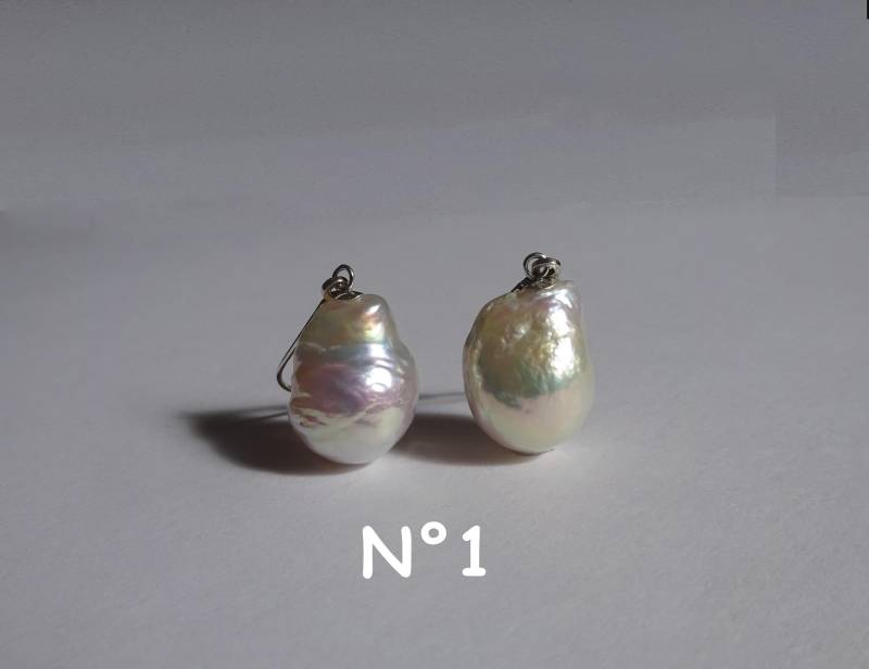 Große Ohrringe Aus Barocker Zuchtperle, Baumelnd, Geschlossener Schläfer, Massives Silber 925, Weiße Perle, Einzelstücke Große Ohrringe Aus Barocker Zuchtperle, Baumelnd, Geschlossener Schläfer, Massives Silber 925, Weiße Perle, Einzelstücke von BaieDesPerles