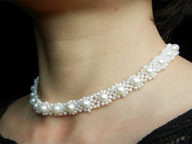 Maßgeschneiderte Halskette Mit Süßwasser-Zuchtperlen, 6, 5-7, 5 Mm, Individuelle Länge Maßgeschneiderte Halskette Mit Süßwasser-Zuchtperlen, 6, 5-7, 5 Mm, Individuelle Länge von BaieDesPerles