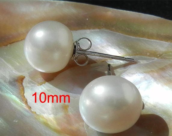 Perlenohrringe, Süßwasserzuchtperle, Große Perle, 10mm Halbrunde Form, Schmetterlingshaken, Zuchtperle Perlenohrringe, Süßwasserzuchtperle, Große Perle, 10mm Halbrunde Form, Schmetterlingshaken, Zuchtperle von BaieDesPerles