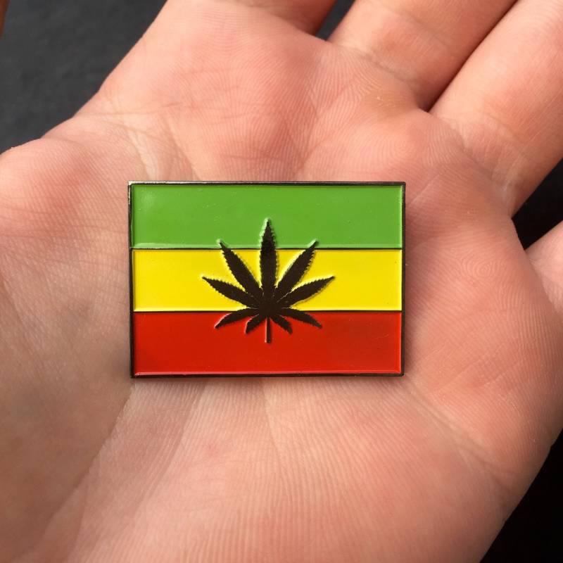 Rasta Flagge Hut Pin von BaineVisuals