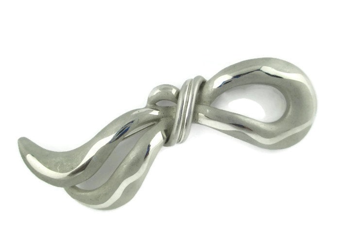 Vintage Große Silberfarbe Bug Pin von BajanLizard