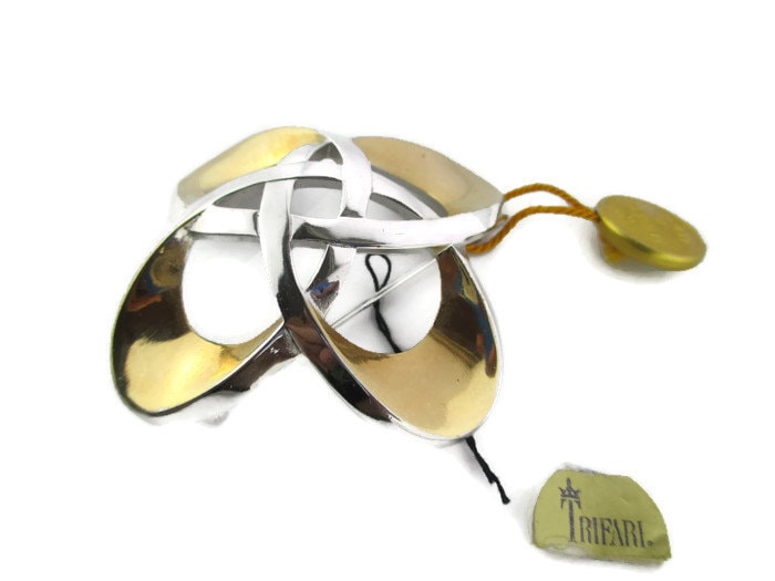 Vintage Krone Trifari Gold Und Silber Ton Atomare Motiv Brosche Pin Vintage Krone Trifari Gold Und Silber Ton Atomare Motiv Brosche Pin von BajanLizard