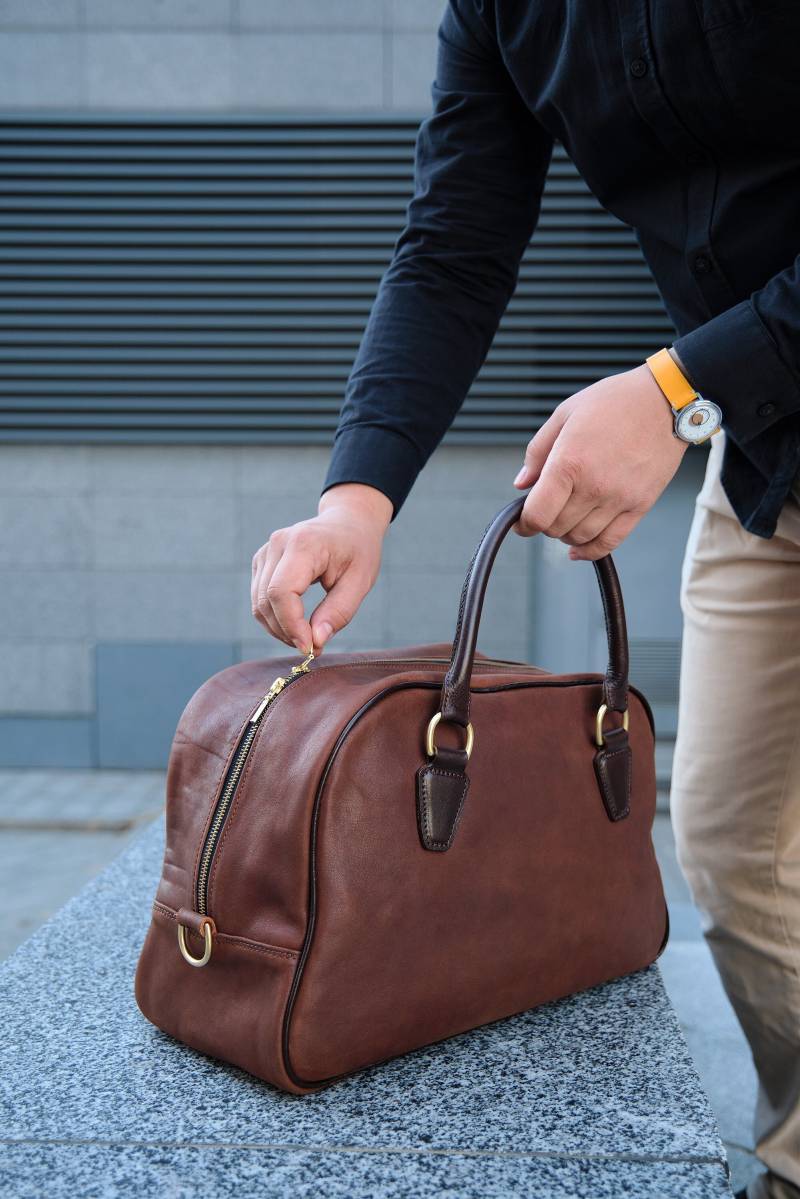 Braune Ledertasche Messing-Hardwares, Herren Weekender Reisetasche von Balabanoff