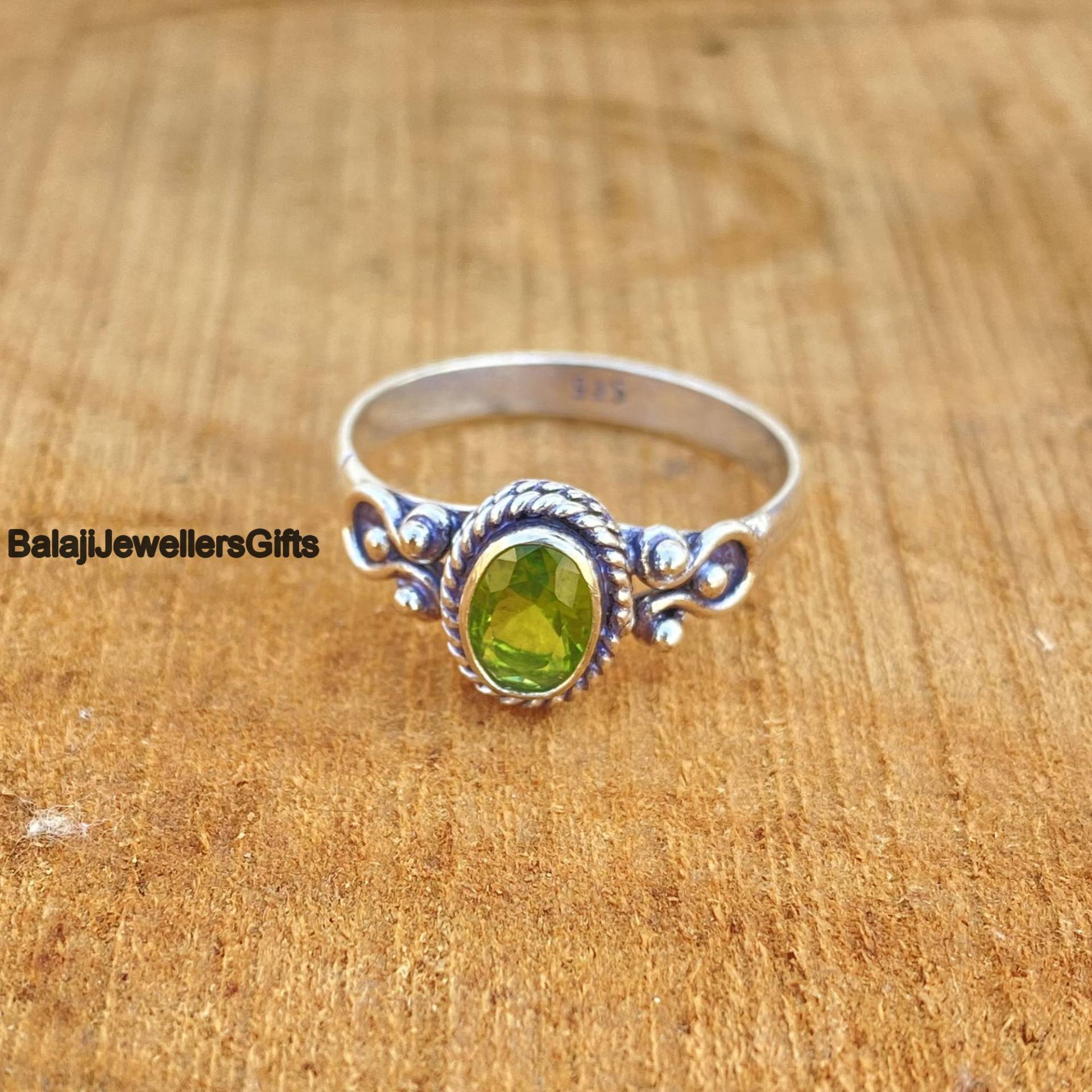 Peridot Edelstein Ring, 925 Sterling Silber, Meditation Fidget Angst Schöner Frauen Geschenk Sie B1400 von BalajiJewellersGifts