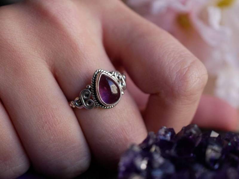 Birnen-Amethyst-Ring Sterlingsilber-Versprechensring von BalajiJewels
