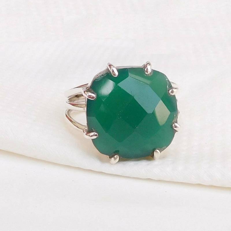 Grüner Onyx Sterlingsilber-Ring Kissenschliff, Dreifachband von BalajiJewels