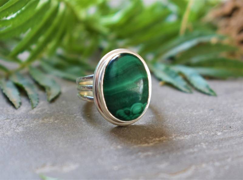 Handgemachter Ovaler Malachit-Ring 925Er Sterlingsilber-Edelstein von BalajiJewels