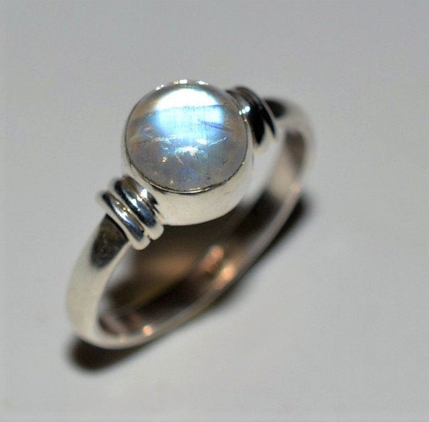 Handgemachter Regenbogen Mondstein Ring 925 Sterling Silber von BalajiJewels