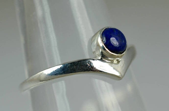 Lapis Lazuli Chevron Ring 925 Sterling Silber Statement Schmuck von BalajiJewels