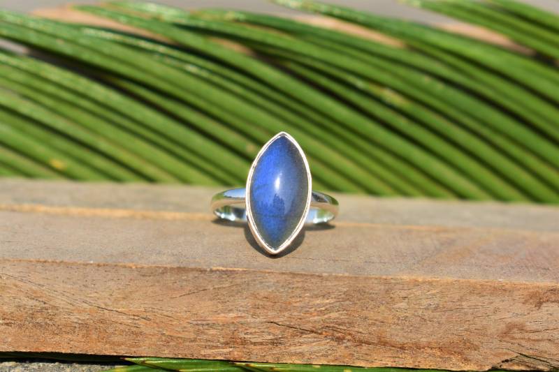 Marquise Labradorit Ring Schlichtes Sterling Silber Band von BalajiJewels
