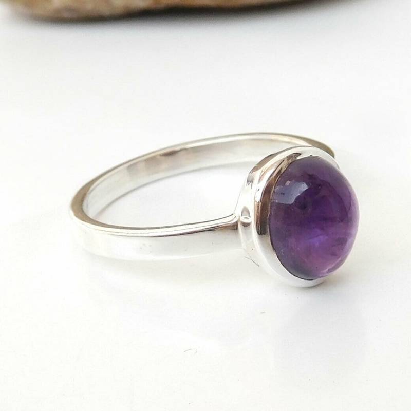 Oval Amethyst Ring 925 Sterling Silber Einfaches Band, Boho Schmuck von BalajiJewels