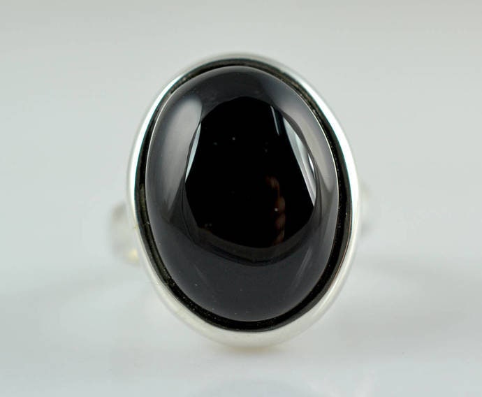 Ovaler Schwarzer Onyx Ring Handgemachter Statement Schmuck Aus 925 Sterling Silber von BalajiJewels